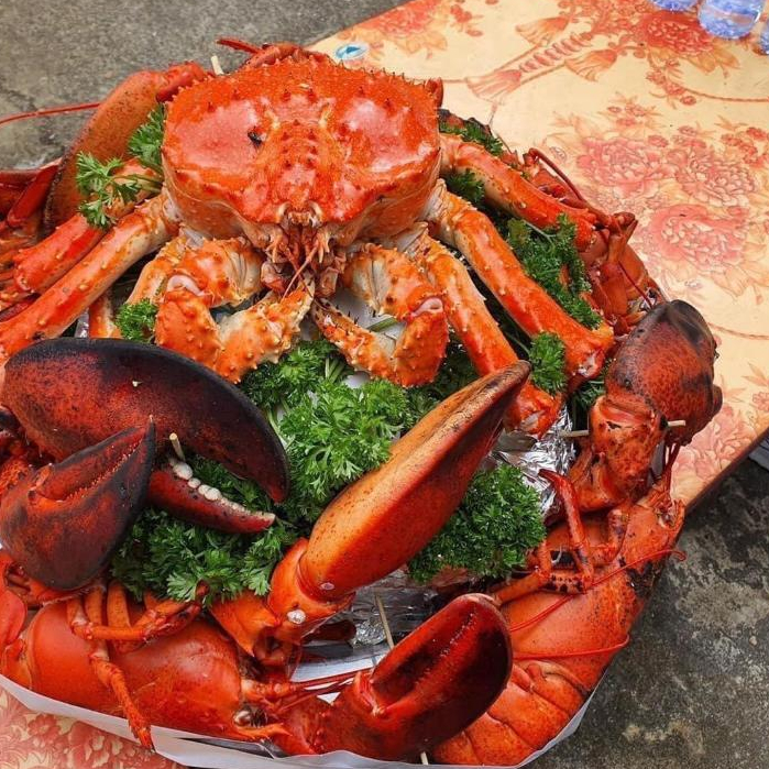 Cua Hoàng Đế size 1.5-2kg-King Crab nhập khẩu tại hồ  Làng Hải Sản Mix-Official