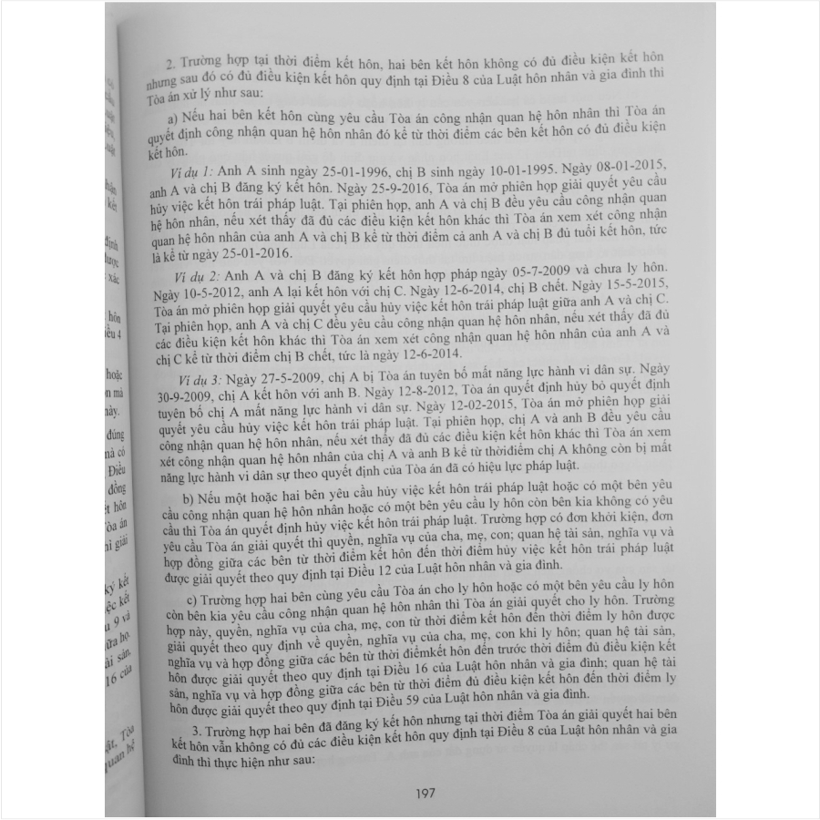 Sách Bình Luận Luật Hôn Nhân và Gia Đình do luật sư Nguyễn Thị Chi biên soạn - V1555D