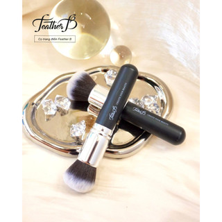 Cọ nền feather b - m439 - cọ nền che phủ cao - cọ đánh nền - cọ tán kem nền - cọ trang điểm