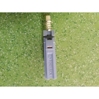 1 NÚT NHẤN GIỮ 18 CHÂN (DBX)