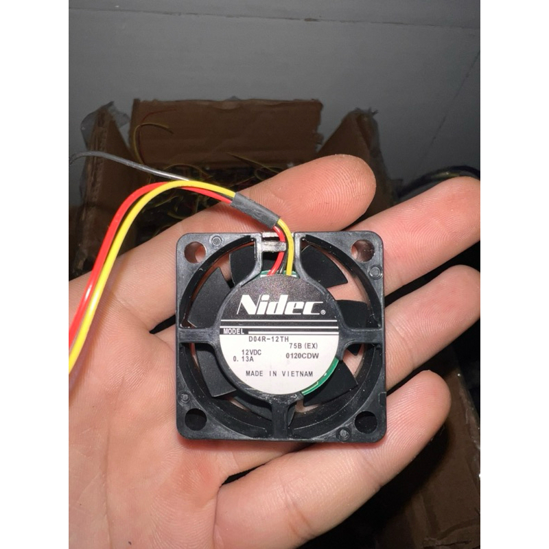 Quạt 4x4x1cm 12V-0.13A
