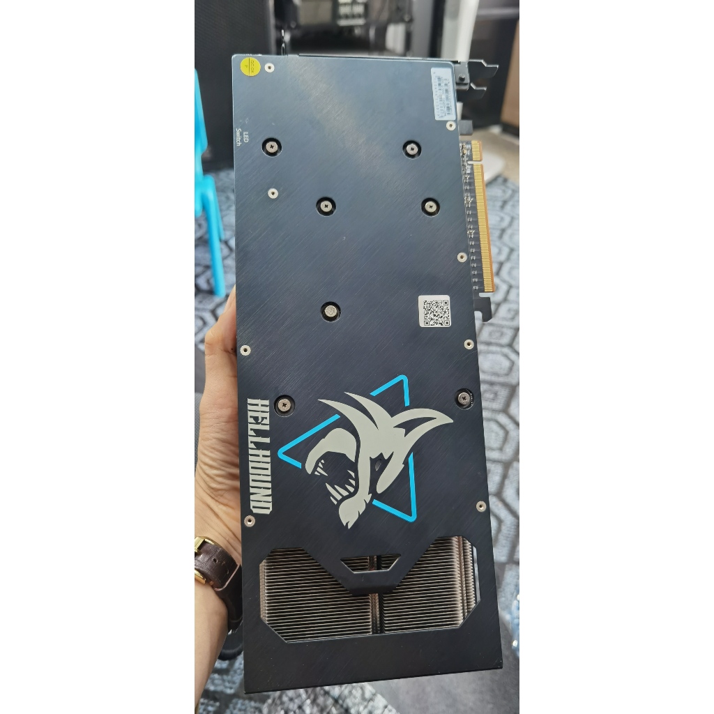 VGA PowerColor Hellhound Radeon RX 6700 XT 12GB GDDR6  Bh hãng đến 12/2024