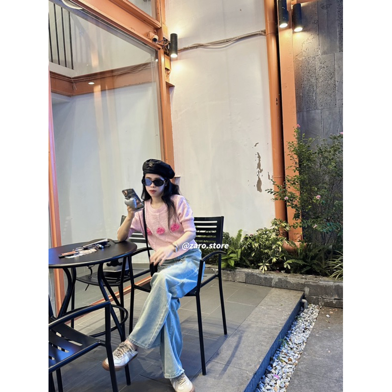 Áo len ngắn tay hoa hồng