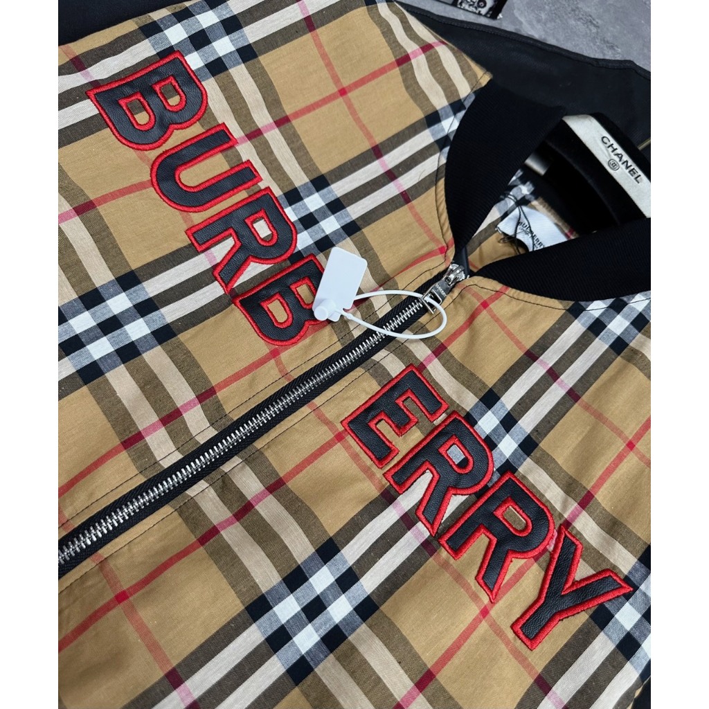 Áo Khoác Kẻ Nam Thêu Chữ Hottrend -Áo Khoác BBR Nam Nữ Mặc Siêu Đẹp