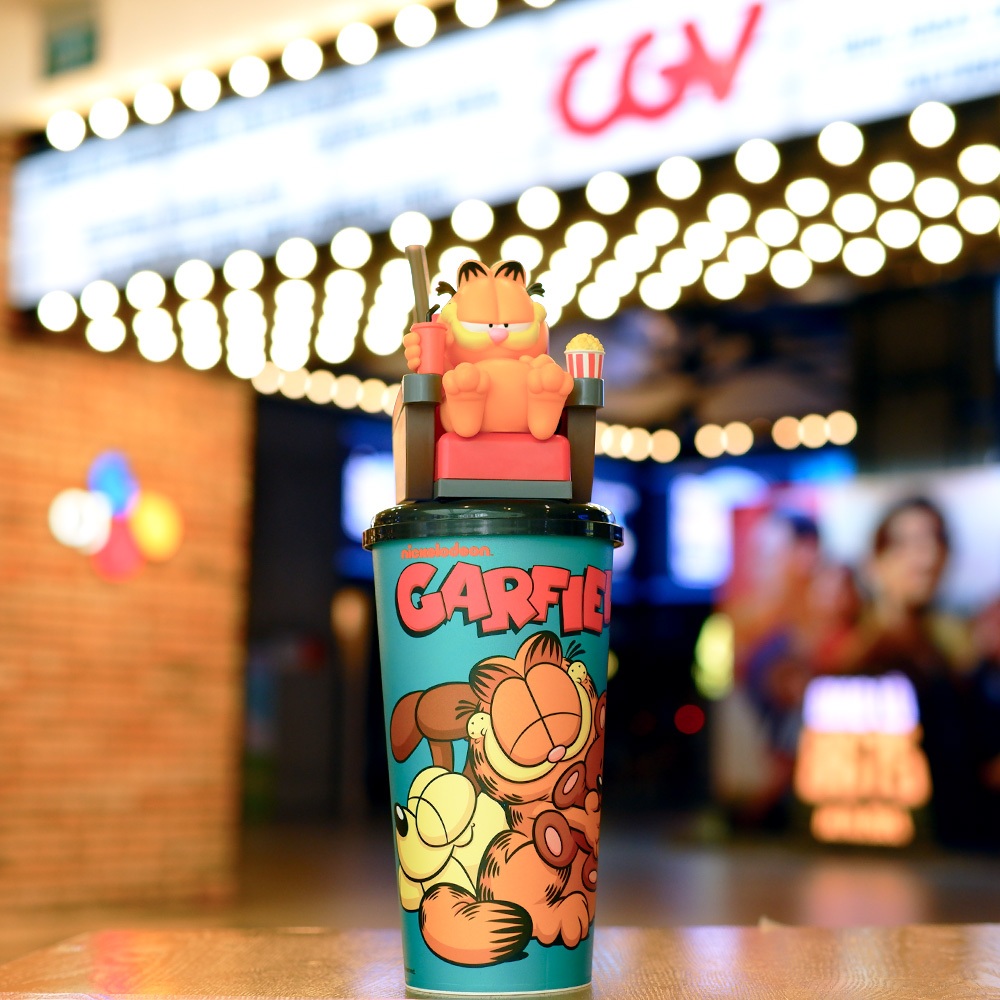 Ly nước CGV Cinemas Vietnam Garfield dung tích 943ml