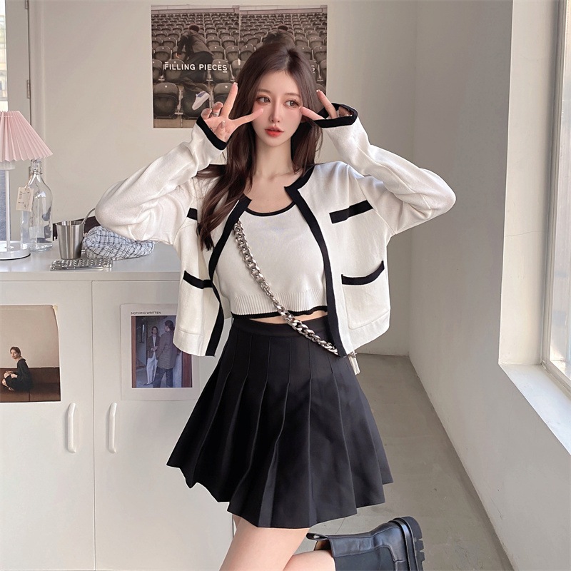 Áo cardigan set 2 chi tiết kèm áo dây trong Forgirlstudio trơn kẻ viền phong cách Hàn Quốc FG127