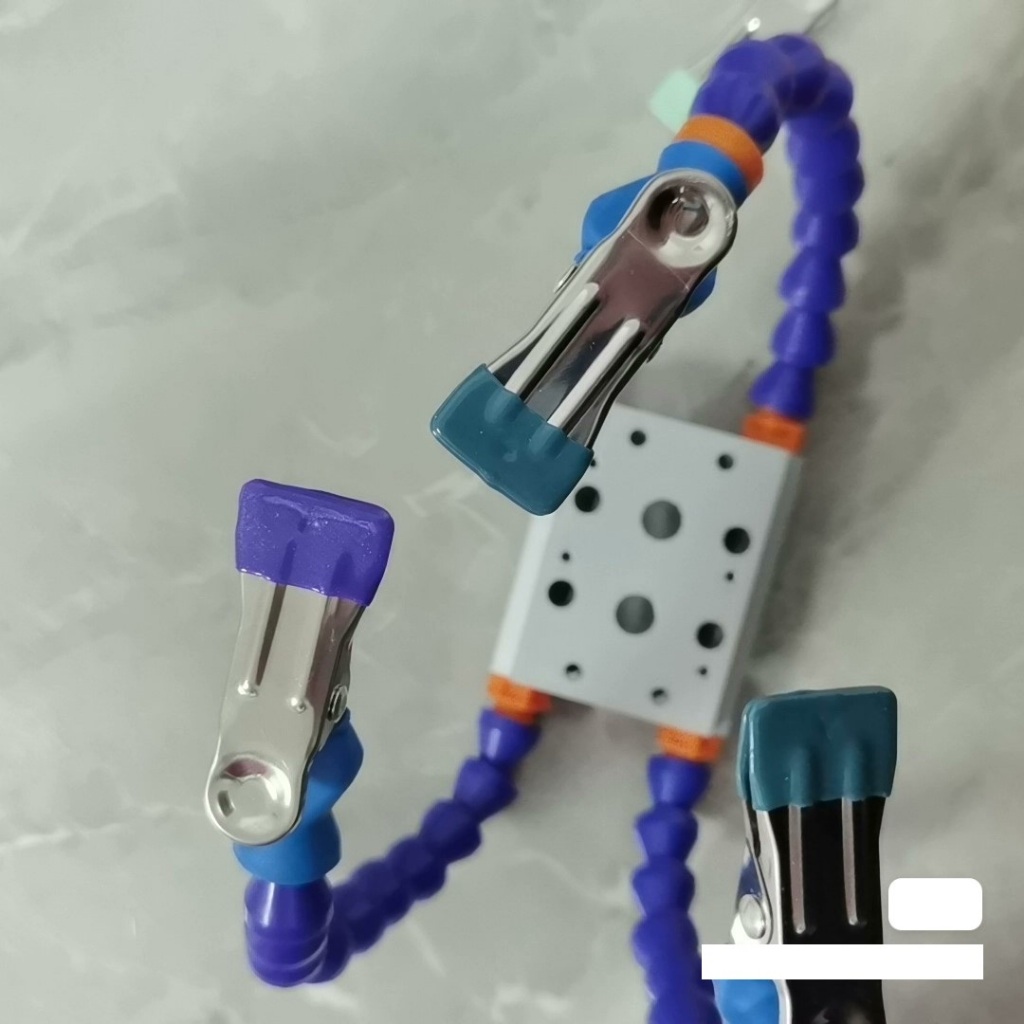 Bàn Kẹp Hàn đa năng 4 Chân Hợp kim nhôm hàng không siêu chắc chuyên hàn jack, dây, cáp, đầu nối, sửa chữa mạch điện tử.