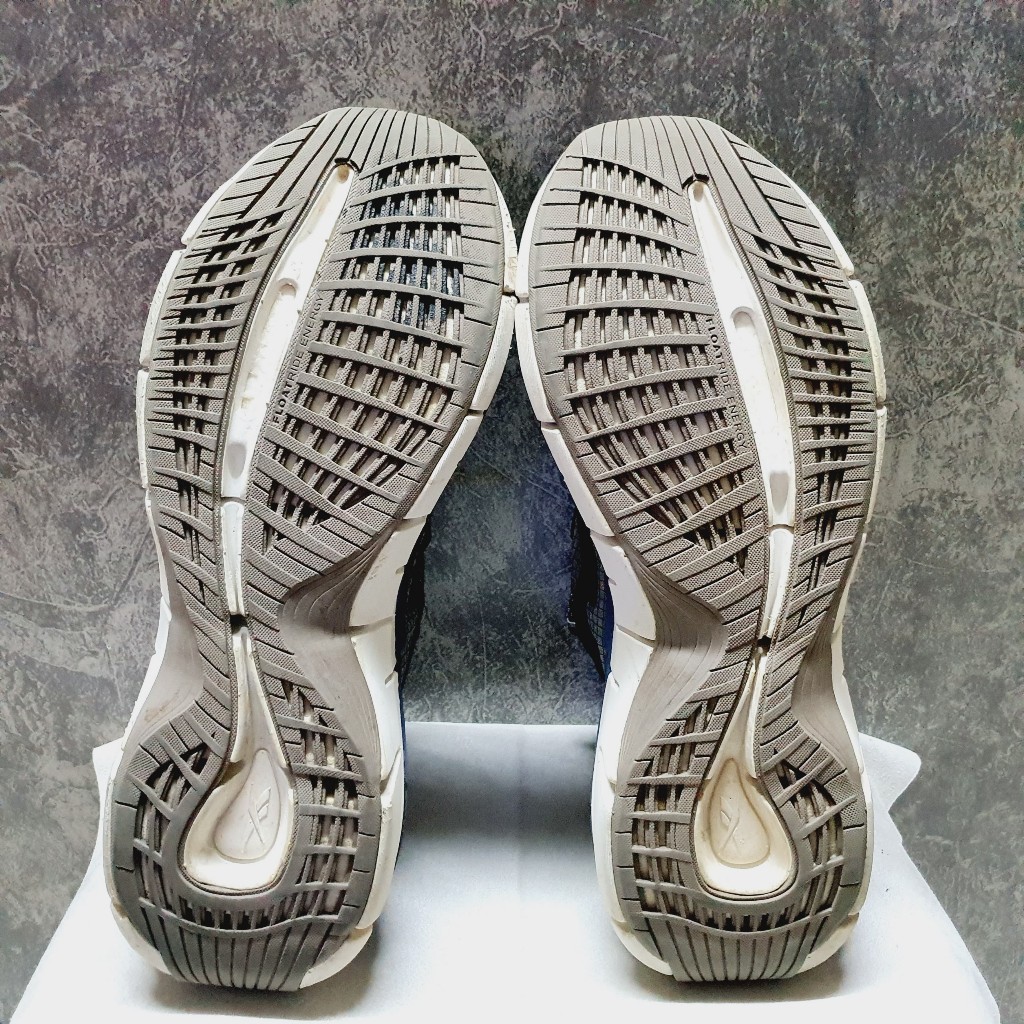 2hand  Giày chạy bộ Ree.bok siêu thoáng