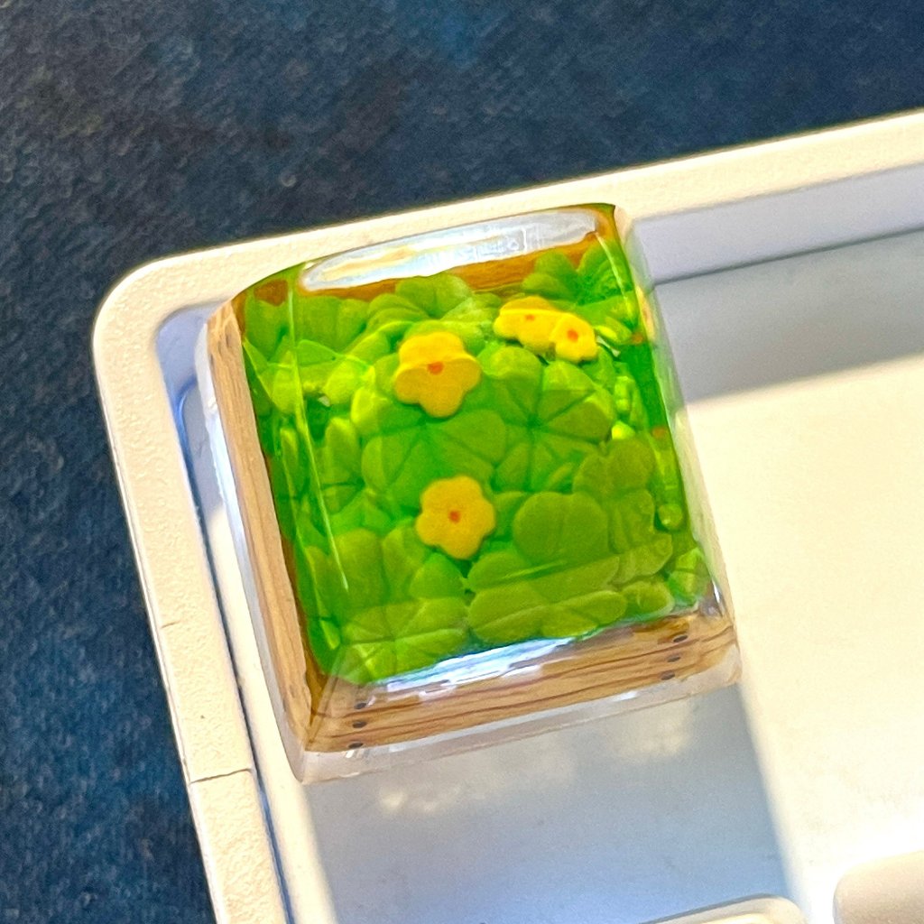 Keycap Four-leaf clover resin,nút bàn phím cơ, artisan keycap