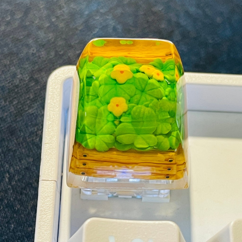 Keycap Four-leaf clover resin,nút bàn phím cơ, artisan keycap