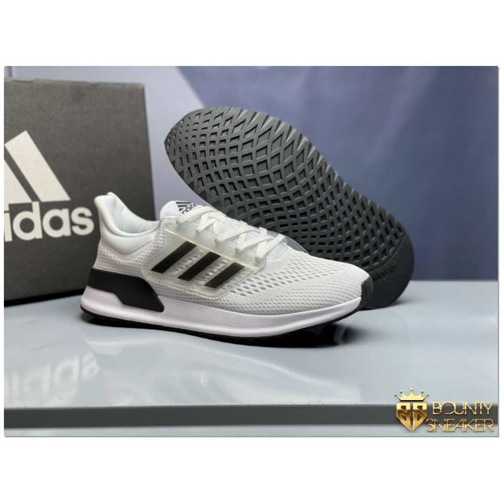 Giày Thể Thao Adidas XPLR 2022