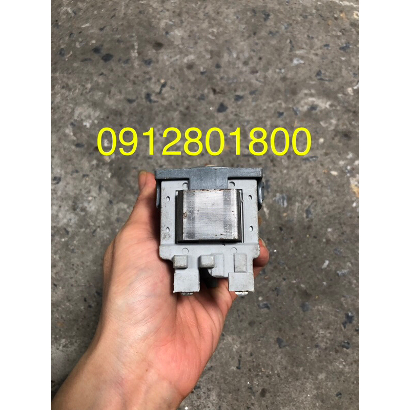 Bơm tuần hoàn máy giặt Electrolux EWF14023, 14012, 14113 loại cài