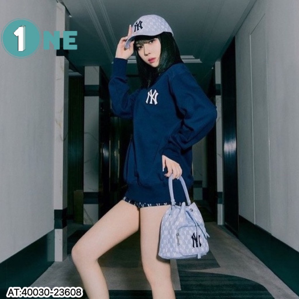 Áo khoác gió nam hình thêu logo MLB trắng trước ngực siêu đẹp-Áo khoác bomber nam hoạ tiết fullback cực chất