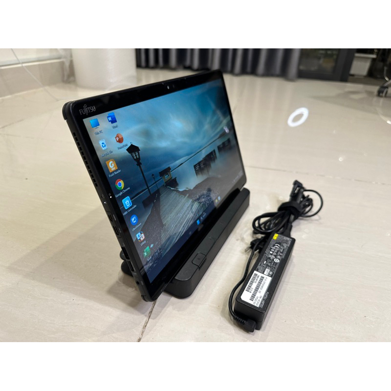 Máy tính bảng kiêm laptop Fujitsu nội địa Nhật cao cấp 13.3inch 128GB