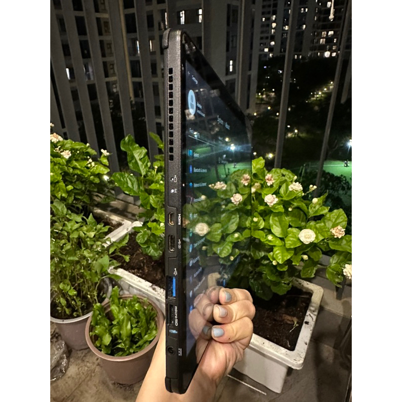 Máy tính bảng kiêm laptop Fujitsu nội địa Nhật cao cấp 13.3inch 128GB