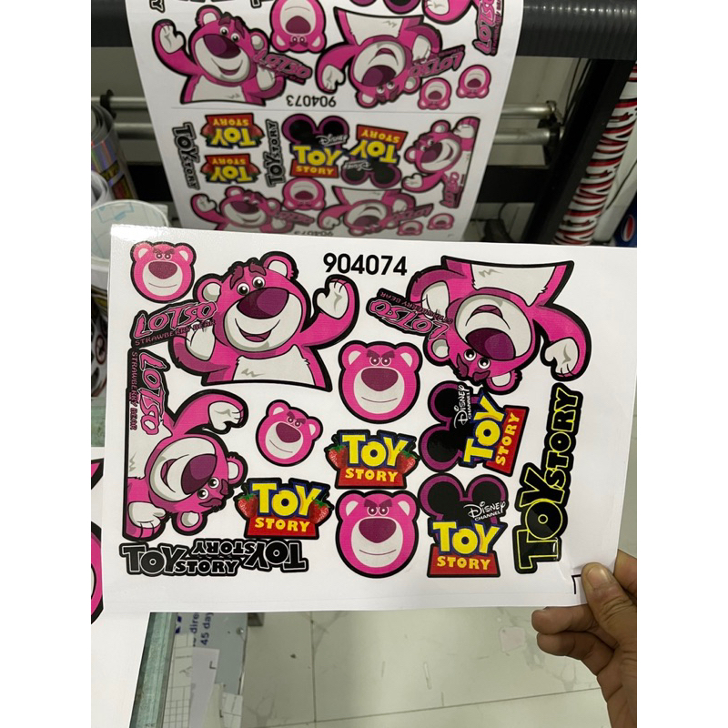 Logo Gấu Dâu Nhiều Màu sắc -  Dán Điện Thoại Xe Máy …