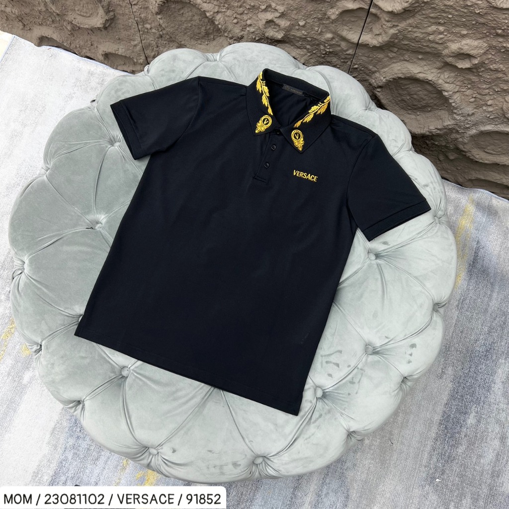 Áo Polo Versace Cổ Chữ Thêu Màu Cực Chất Nổi Bật - Áo Polo Boy Phố Dày Dặn Phong Cách Hot Trend - donche_shop 23081102