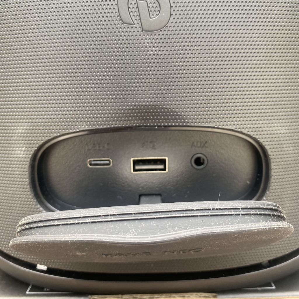 Loa Bluetooth Không Dây Anker Rave Neo - Công Suất 50w - Hàng Likenew Fullbox