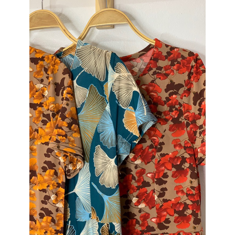 Đầm trung niên  Váy trung niên ngắn tay cho mẹ hàng Quảng Châu chất vải thun lạnh 3D đẹp nhẹ,mát