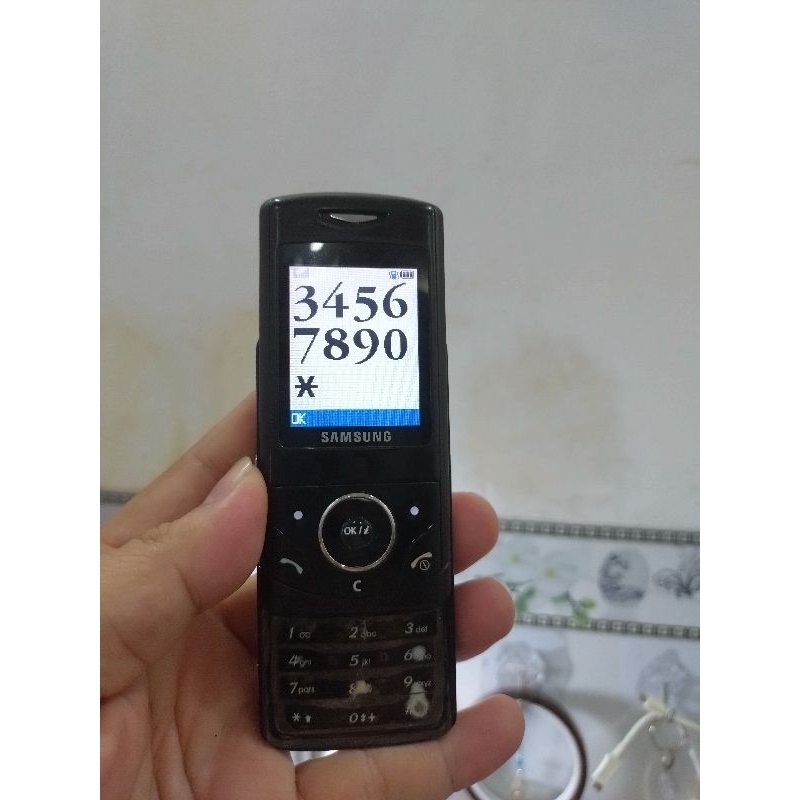 Điện thoại Samsung D520 không piin