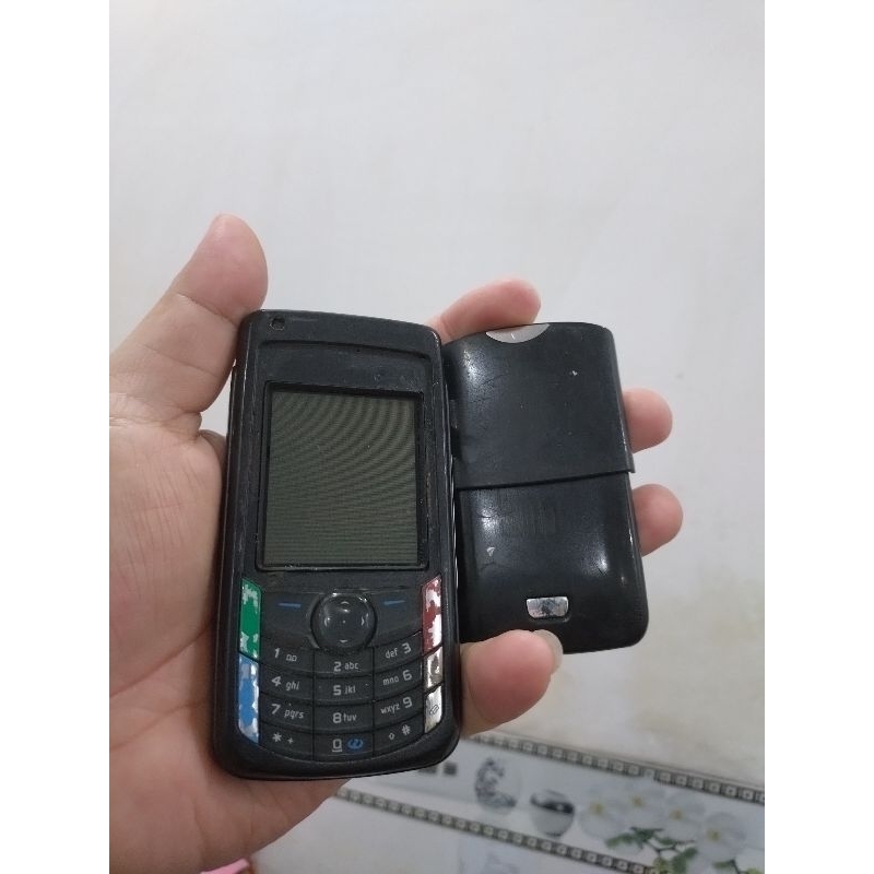 Nokia 6681 không lên gì, không pin