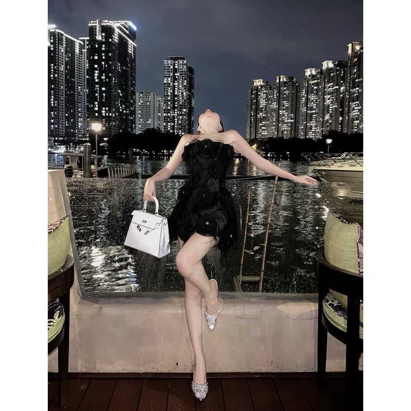 ĐẦM CÚP ĐÍNH BÔNG OB05088