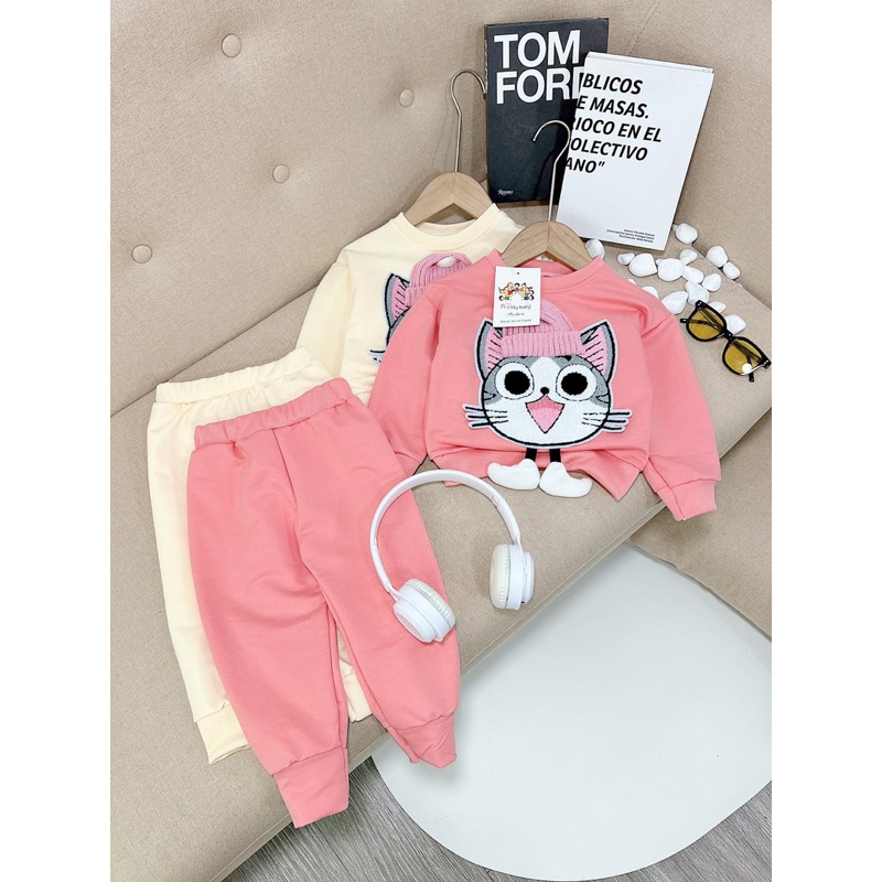 Bộ mèo đội mũ len bé gái