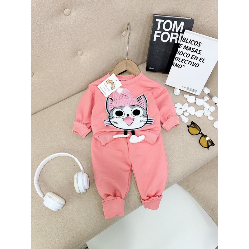 Bộ mèo đội mũ len bé gái