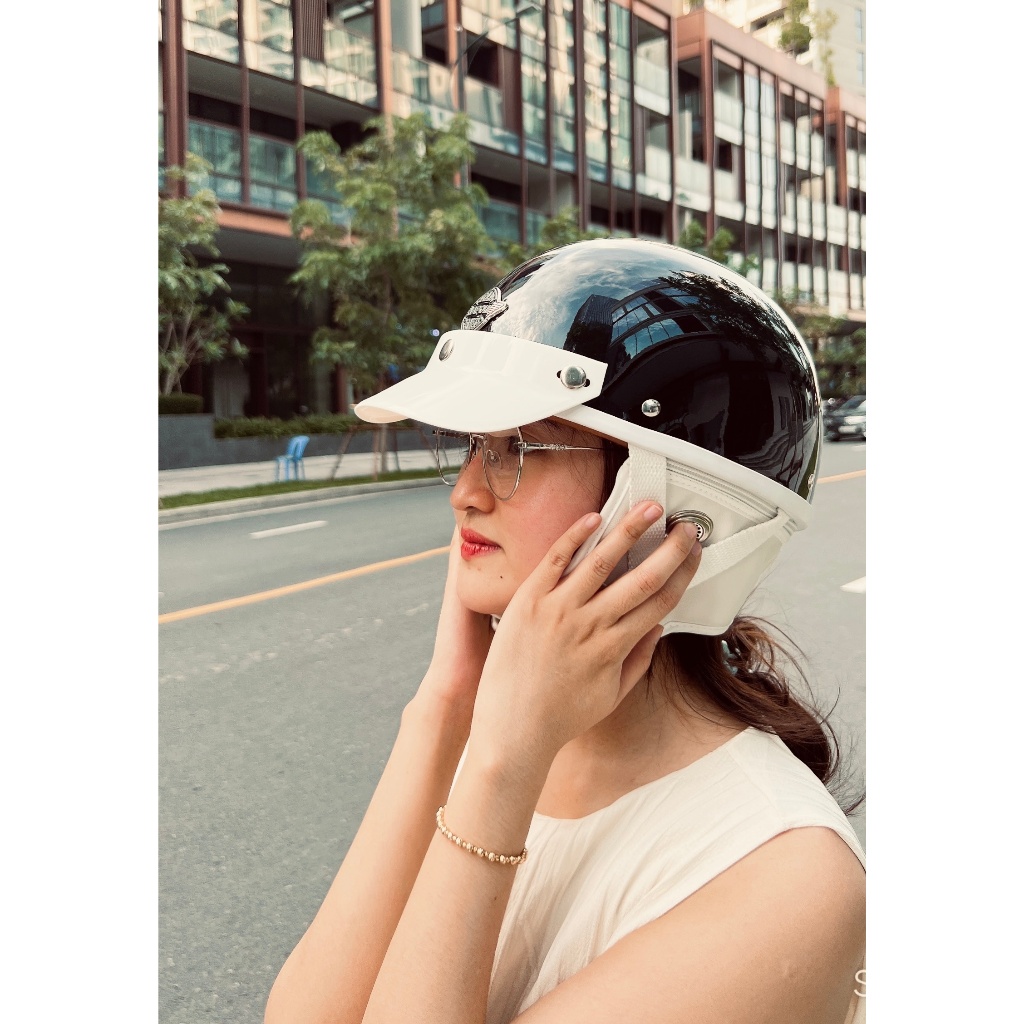Mũ bảo hiểm Napoli Pug Ver.2 - White cao cấp phong cách Nhật Bản - Grossy Black