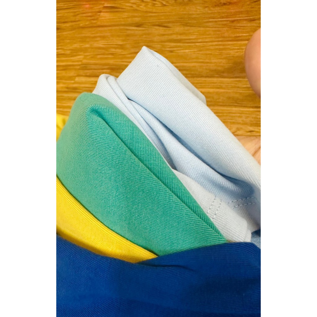 Áo Thun Croptop Ôm Tay Ngắn Whoa.u Chuẩn Xịn