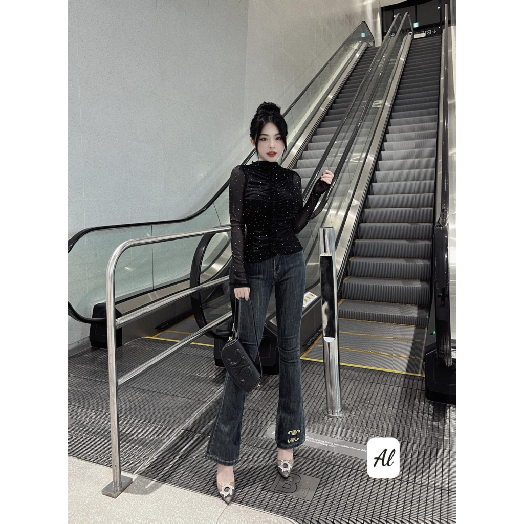 Áo lưới mềm đính đá rúm dài tay