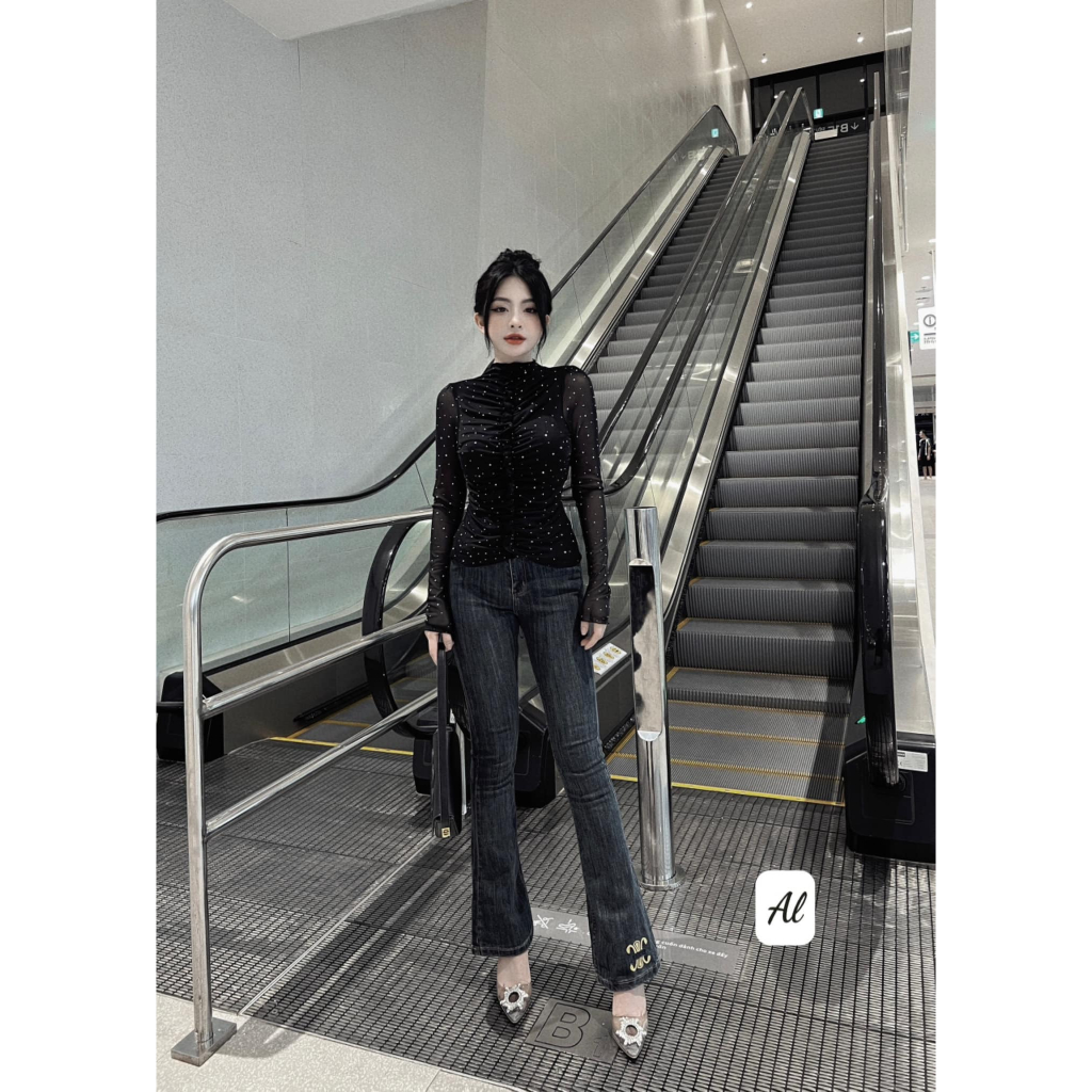 Áo lưới mềm đính đá rúm dài tay