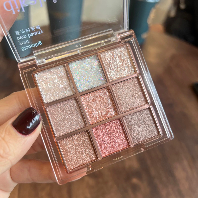 Bảng mắt Dikalu Màu #No.13 gồm 9 ô nhũ lấp lánh