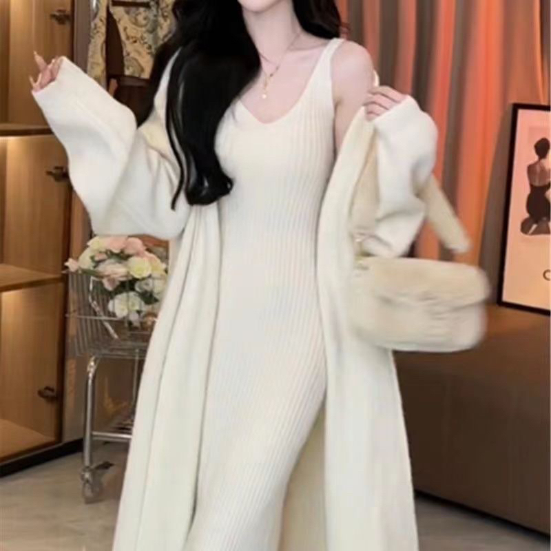 Set Váy Kèm Áo Khoác Len Dáng Dài Thu Đông Cho Nữ