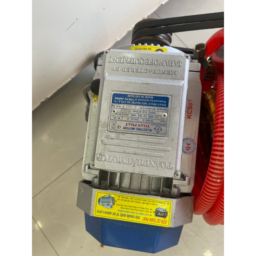 Bộ rửa xe dây đai phun xịt côn trùng công suất 2hp motor 2.2kw chân kê bánh xe tặng kèm 5m dây xịt