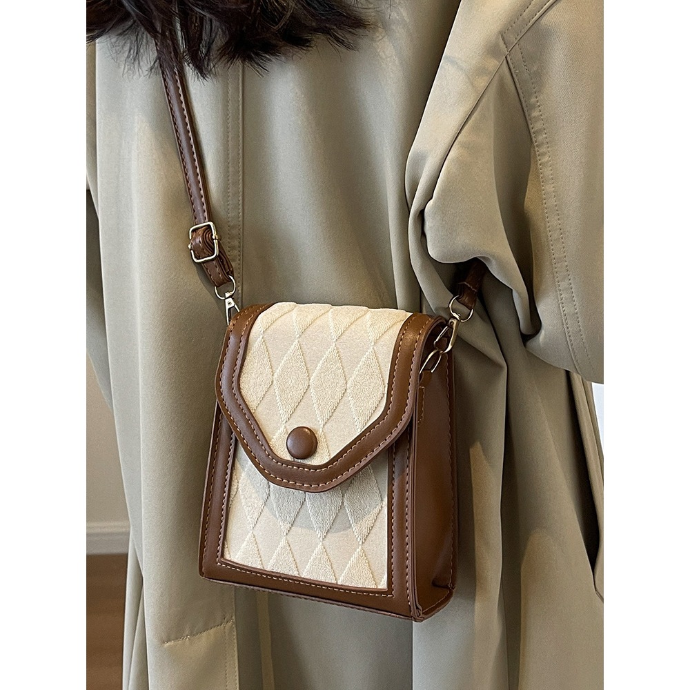 Túi Đeo Chéo Phong Cách Thời Trang Cho Nữ