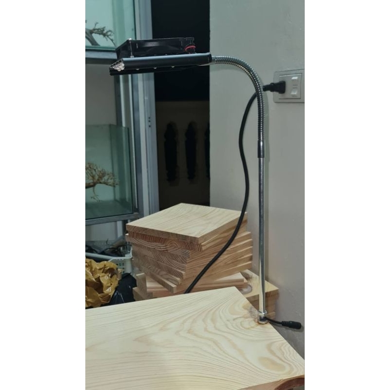 Đèn led đế gỗ cho bể thủy sinh