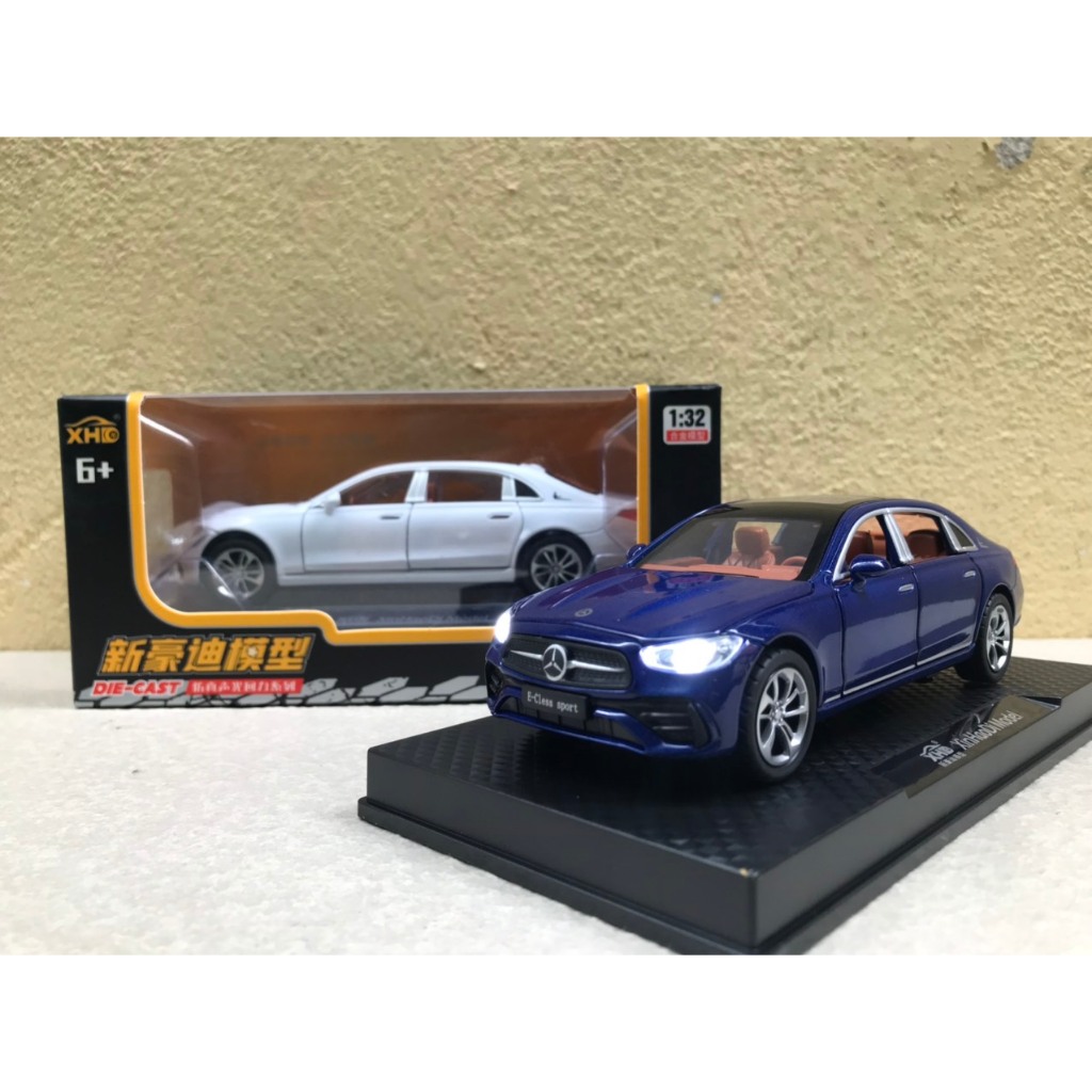 Mô hình xe Mercedes-Benz E300 2024 1:32