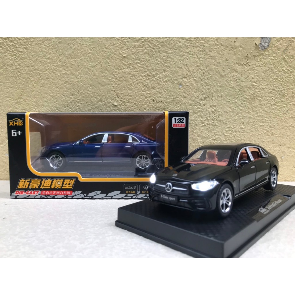 Mô hình xe Mercedes-Benz E300 2024 1:32