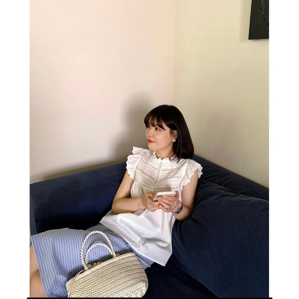 Áo cánh tiên Cerise vải thêu ở tay có phối ren trước ngực, chất liệu thô Hàn thoáng mát full size tiểu thư