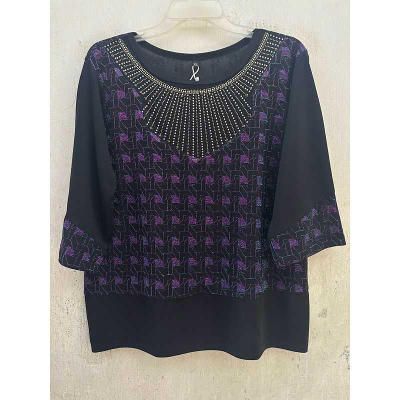 Áo thun  nữ trung niên đính đá 53-65kg