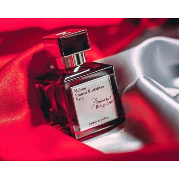 -𝑺𝒄𝒆𝒏𝒕𝒔𝒂𝒊𝒈𝒐𝒏- Nước Hoa 𝐁𝐚𝐜 𝐜𝐚 𝐫𝐚𝐭 𝐑𝐨𝐮𝐠𝐞 540 Extrait de Parfum 10ml