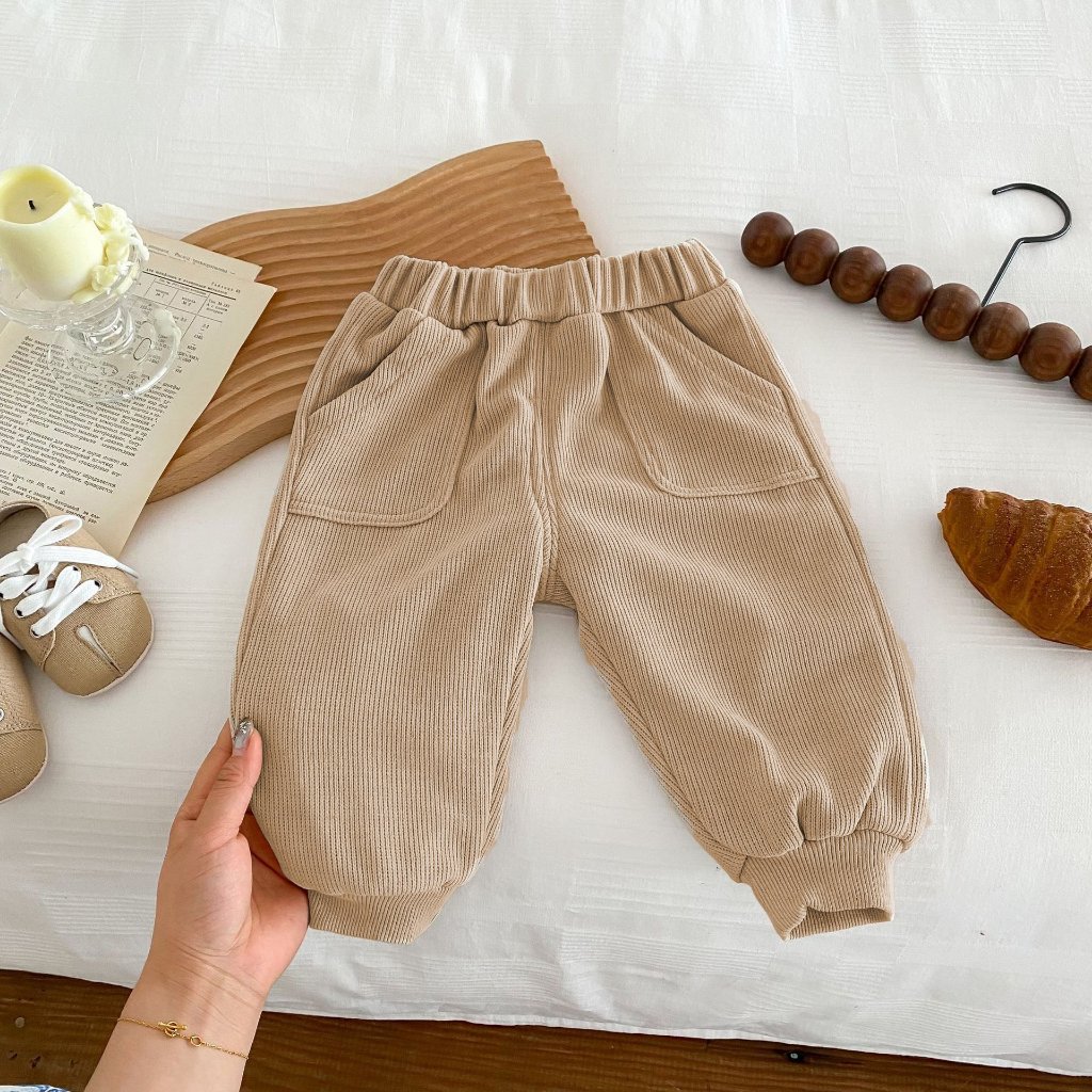 TE430- Quần nhung tăm cho bé trai bé gái Hokiha Kids phối túi mềm mại, phong cách size 8-16kg