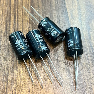 Tụ DEAWON 8uF không phân cực 100V 21x15 phân tần và bảo vệ loa treble
