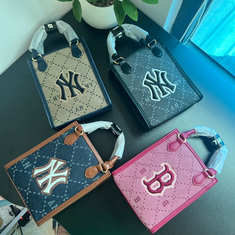 Túi đeo chéo tote ny phone monogram form đứng dành cho Nam/ Nữ