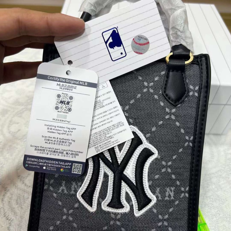 Túi đeo chéo tote ny phone monogram form đứng dành cho Nam/ Nữ