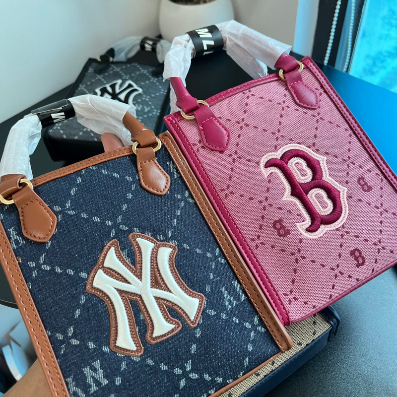 Túi đeo chéo tote ny phone monogram form đứng dành cho Nam/ Nữ