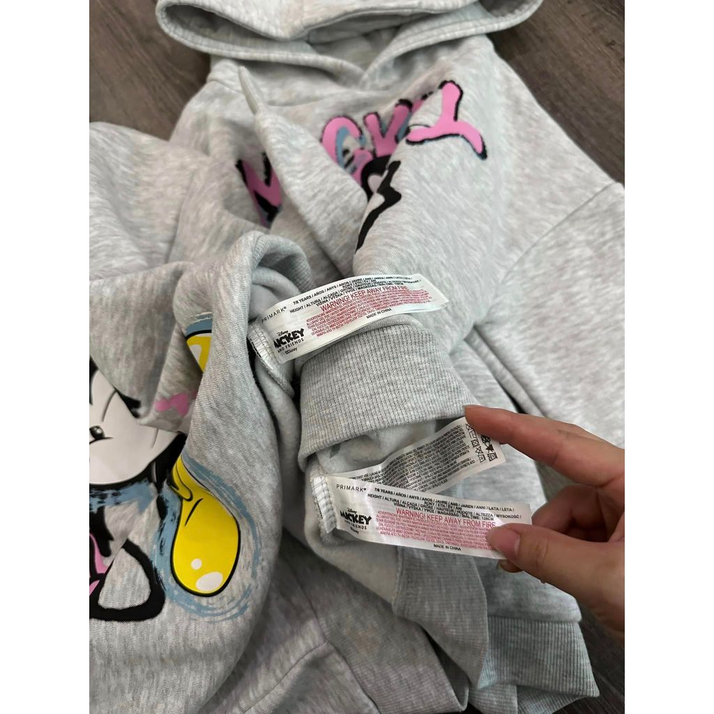 Áo nỉ Mickey ghi my vibe cho bé