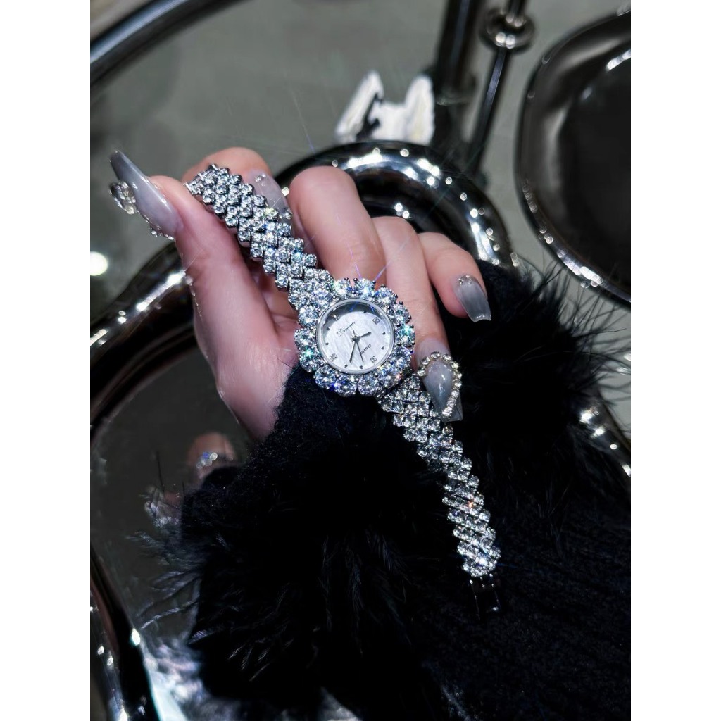 Đồng hồ nữ chính hãng đeo tay thời trang, đồng hồ nữ dây kim loại mặt tròn đính đá sang chảnh DINIMI 8245 - BH 6 tháng