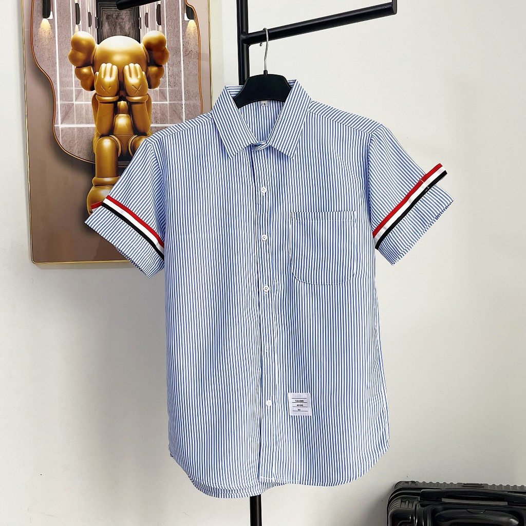 Áo Sơ Mi Thom Browne Trắng Ngắn Tay Vải Cotton Lụa Cao Cấp Mẫu Hot 2023